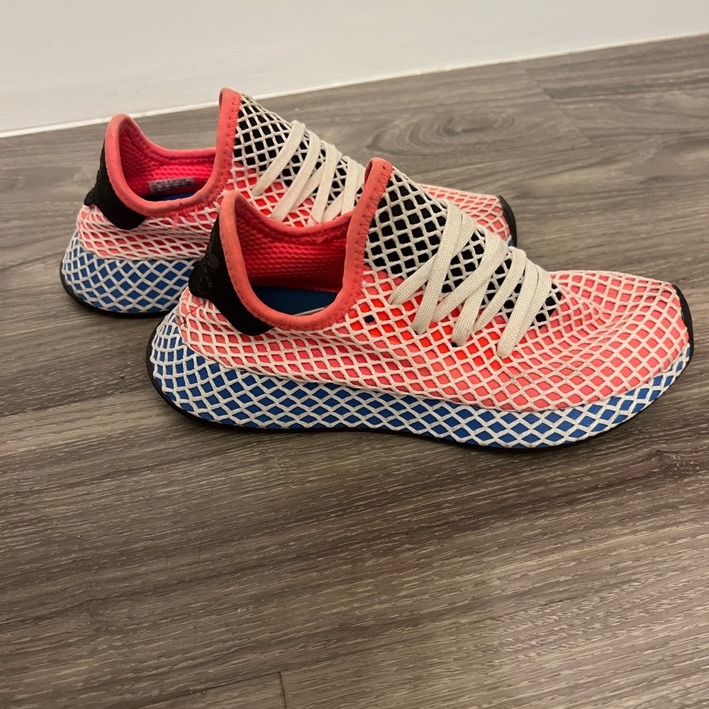 Adidas Deerupt Solar Red Blue Bird Low Top Running Shoe Size 4 women Eur36